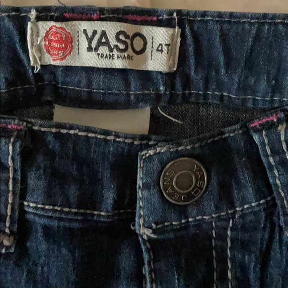 4T bundle.  2 shirts/2 pairs of jeans - Picture 6 of 9